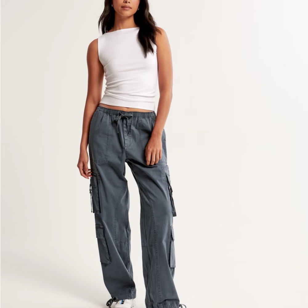 Abercrombie & Fitch Gray Cargo Pants